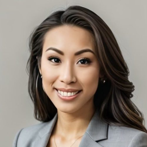 Lynna Condrin Headshot